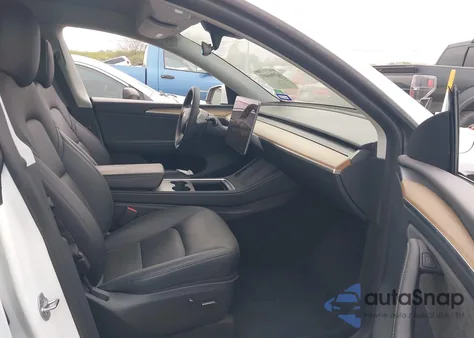 2023 Tesla Model Y Awd/Long Range Dual Motor All-Wheel Drive из США, поврежденный, VIN 7SAYGDEE8PA129657